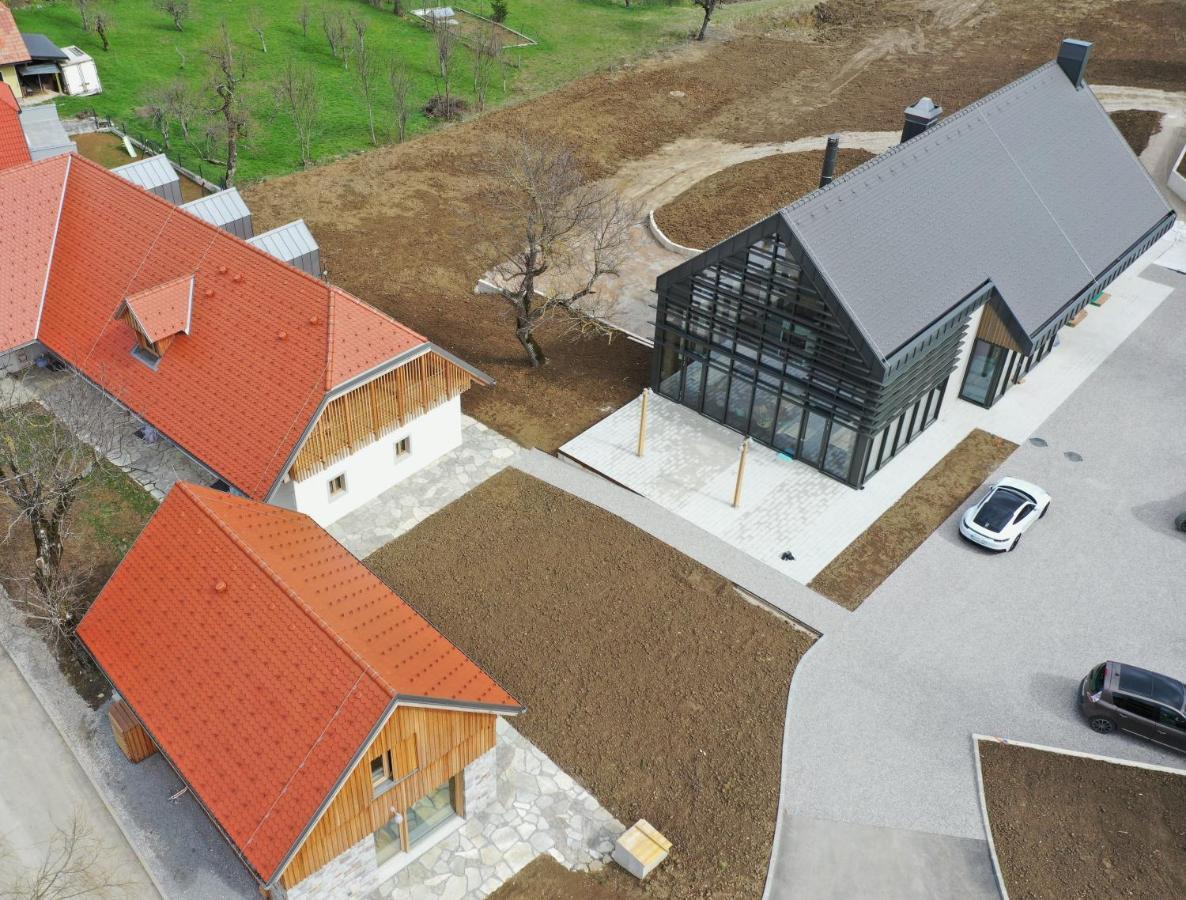 Pira Hotel Postojna Extérieur photo