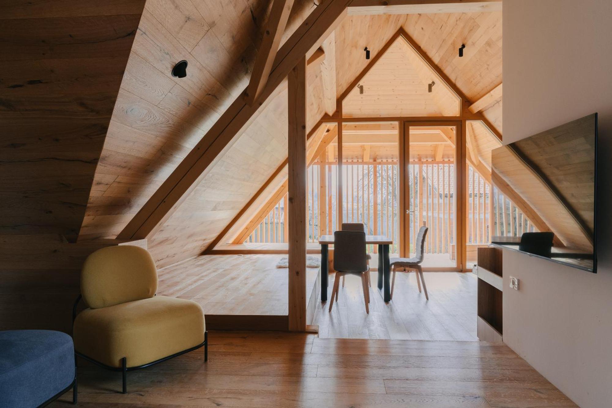 Pira Hotel Postojna Extérieur photo